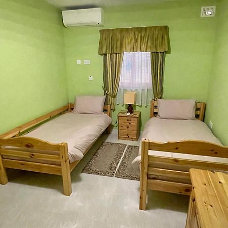 Regent Court - 3 Bedroom Apartment Within Walking Distance From Seafront San Pawl il-Baħar Kültér fotó