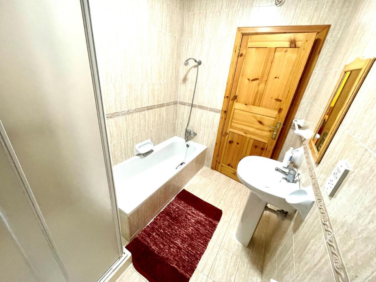 Regent Court - 3 Bedroom Apartment Within Walking Distance From Seafront San Pawl il-Baħar Kültér fotó