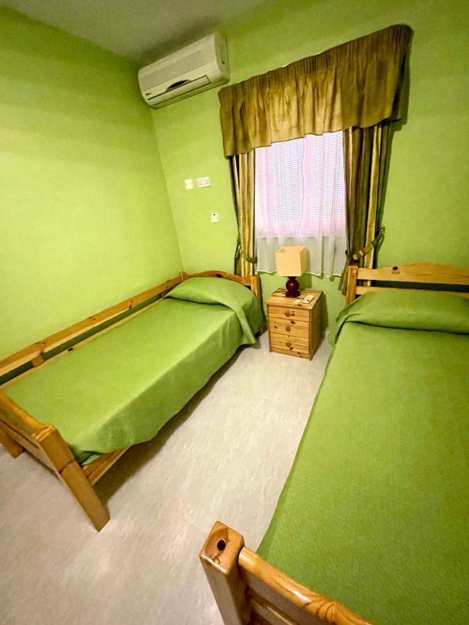 Regent Court - 3 Bedroom Apartment Within Walking Distance From Seafront San Pawl il-Baħar Kültér fotó