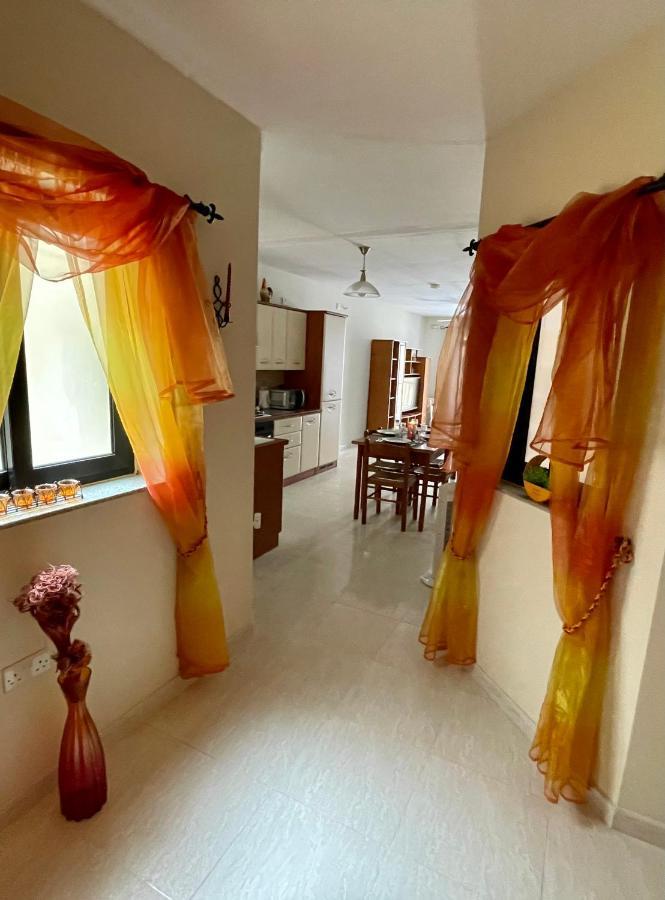 Regent Court - 3 Bedroom Apartment Within Walking Distance From Seafront San Pawl il-Baħar Kültér fotó