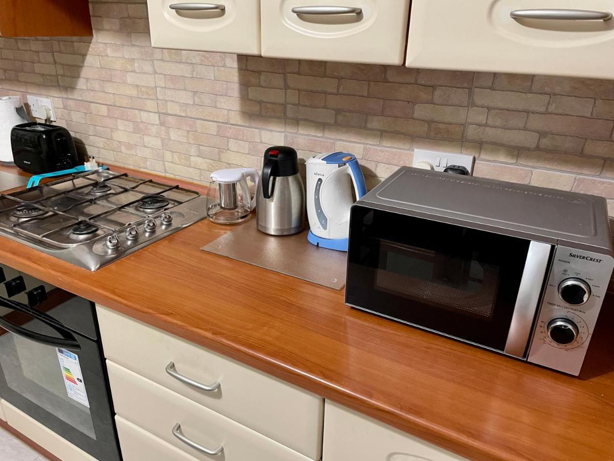 Regent Court - 3 Bedroom Apartment Within Walking Distance From Seafront San Pawl il-Baħar Kültér fotó