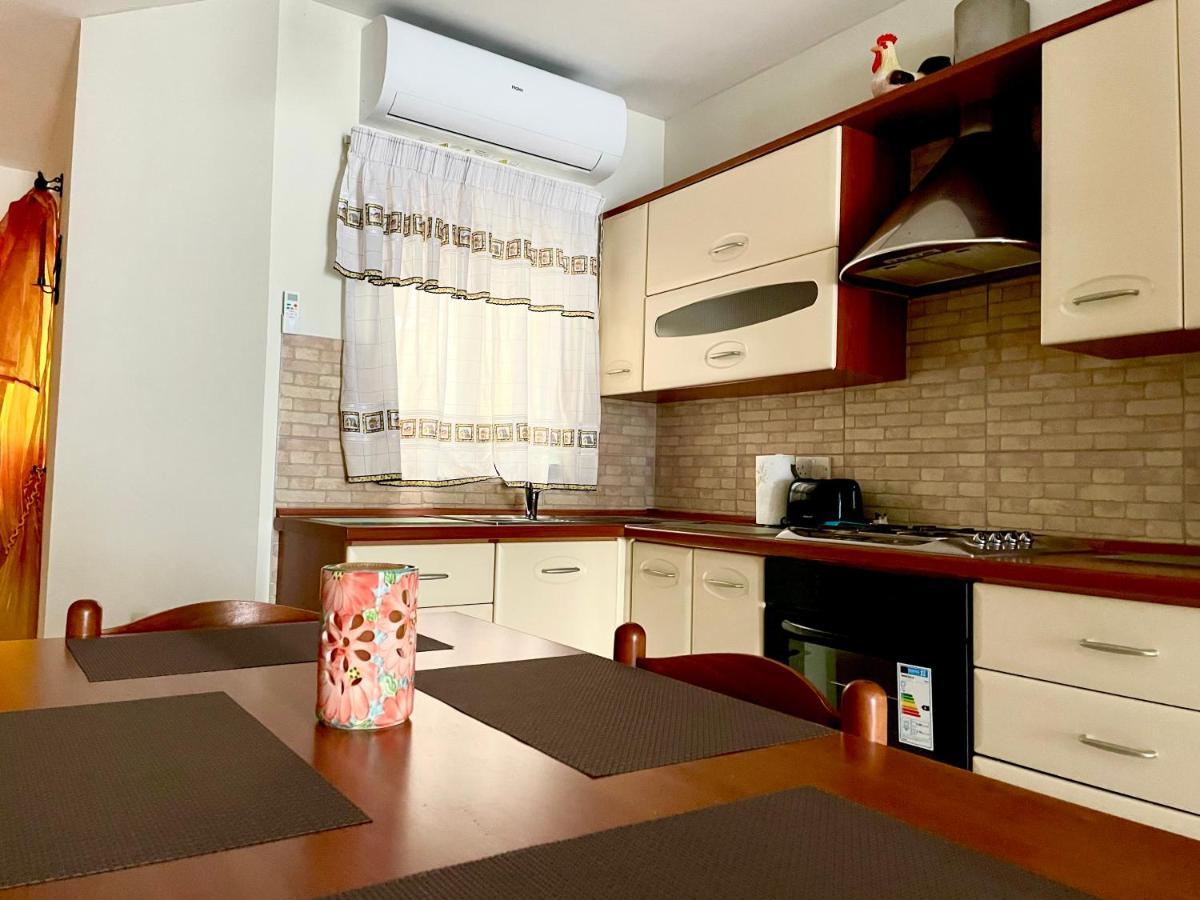 Regent Court - 3 Bedroom Apartment Within Walking Distance From Seafront San Pawl il-Baħar Kültér fotó