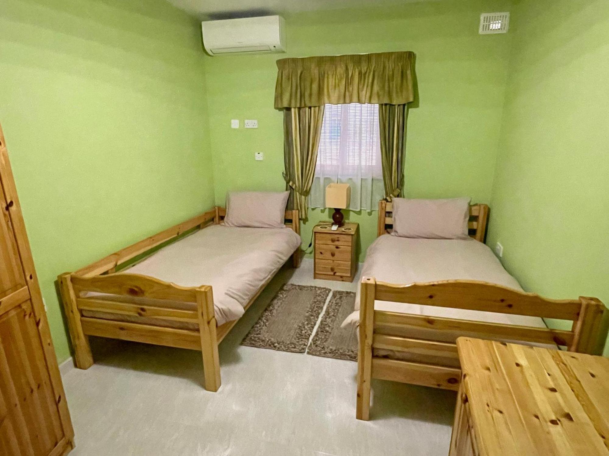 Regent Court - 3 Bedroom Apartment Within Walking Distance From Seafront San Pawl il-Baħar Kültér fotó