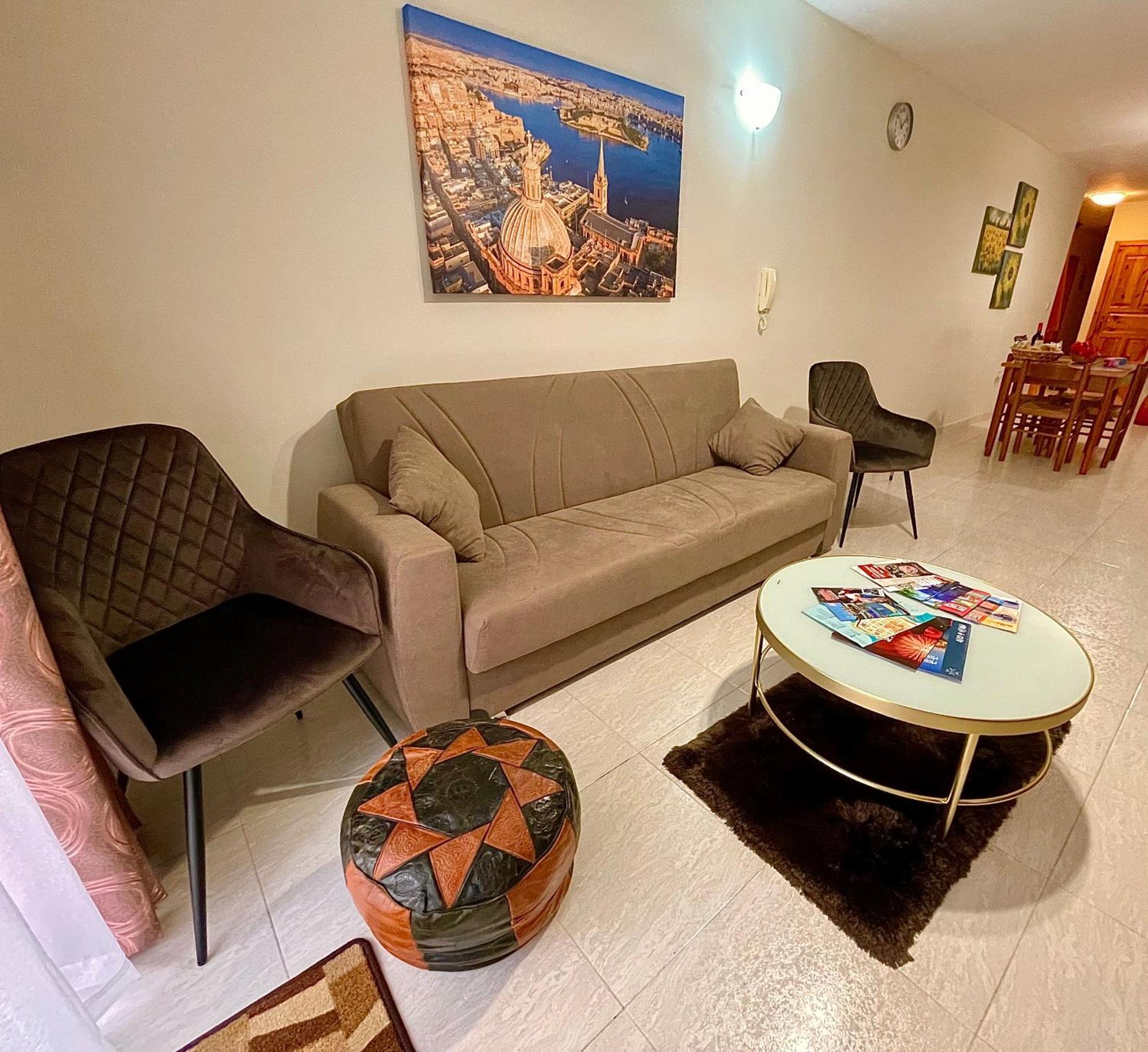 Regent Court - 3 Bedroom Apartment Within Walking Distance From Seafront San Pawl il-Baħar Kültér fotó