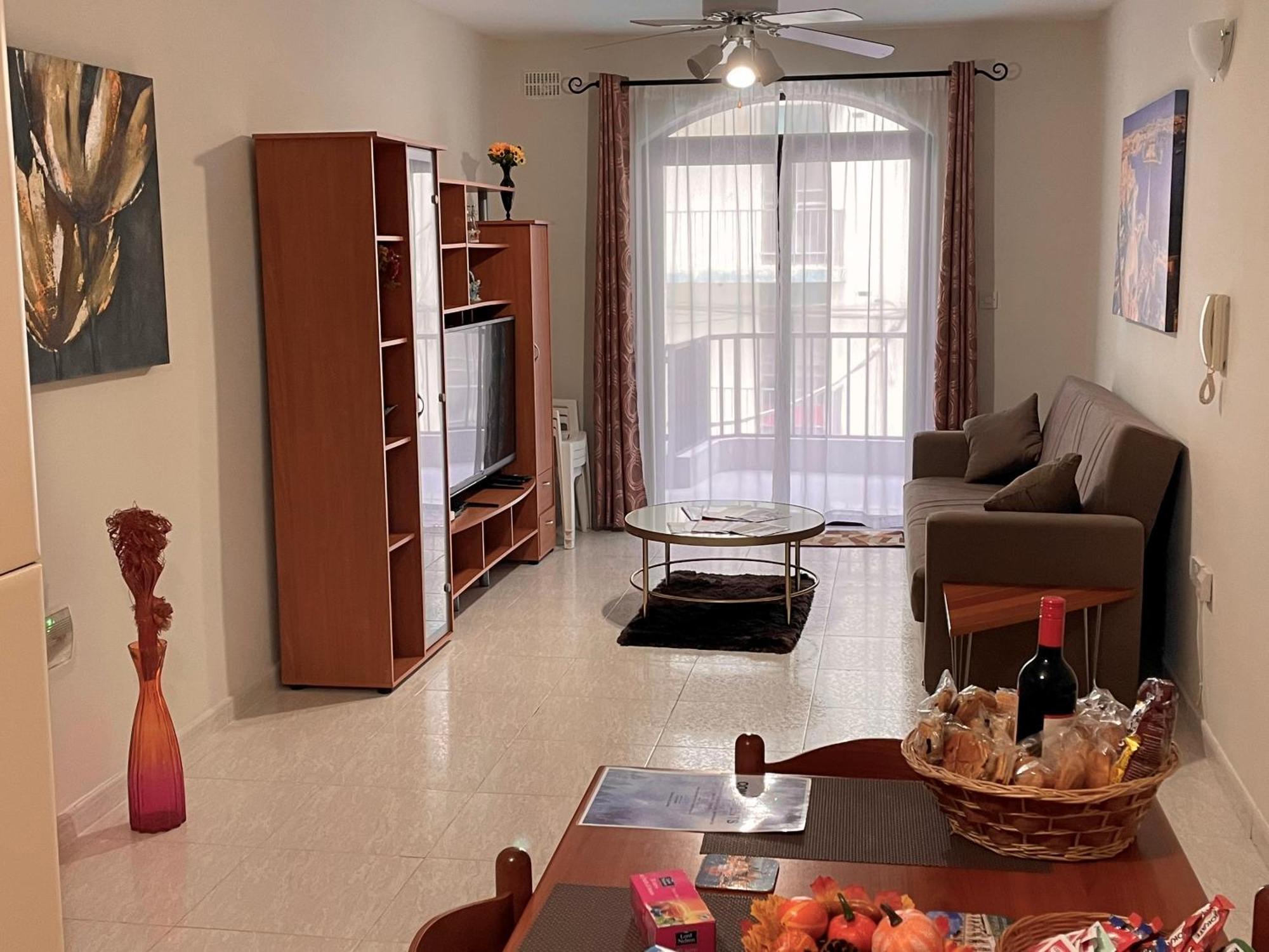 Regent Court - 3 Bedroom Apartment Within Walking Distance From Seafront San Pawl il-Baħar Kültér fotó