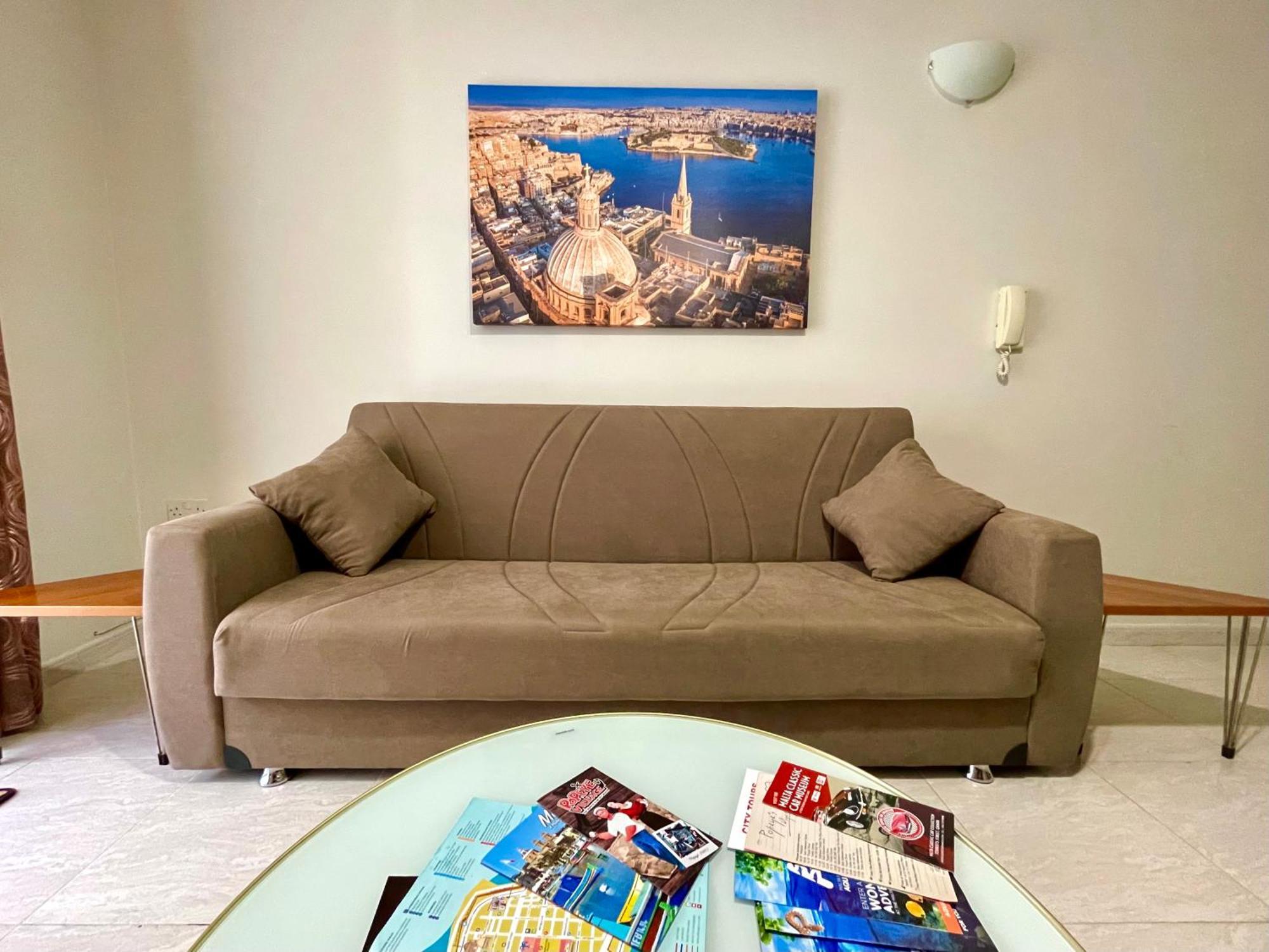 Regent Court - 3 Bedroom Apartment Within Walking Distance From Seafront San Pawl il-Baħar Kültér fotó