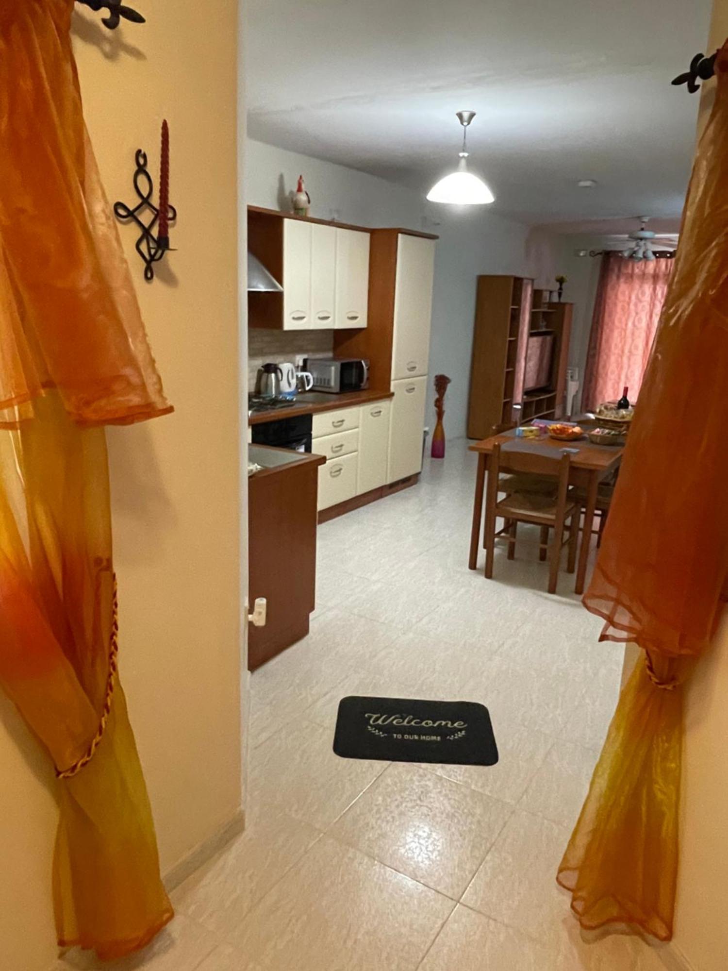 Regent Court - 3 Bedroom Apartment Within Walking Distance From Seafront San Pawl il-Baħar Kültér fotó