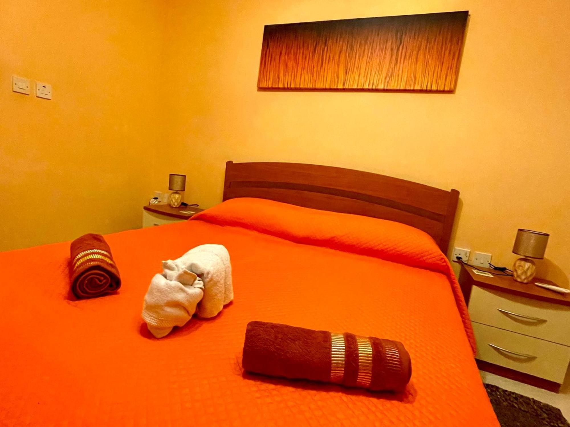 Regent Court - 3 Bedroom Apartment Within Walking Distance From Seafront San Pawl il-Baħar Kültér fotó